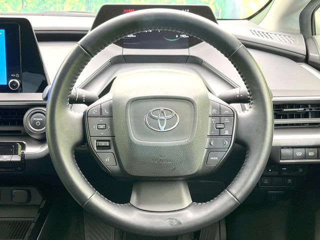 【ステアリングスイッチ】運転中、前方から目線をそらすことなく、オーディオ等の操作が可能な便利機能!安心&快適なドライブを演出してくれます♪