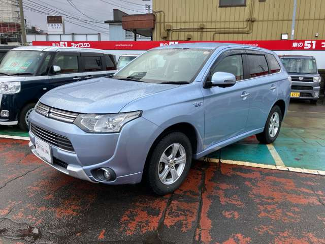 アウトランダーPHEV2.0 G ナビパッケージ 4WD
