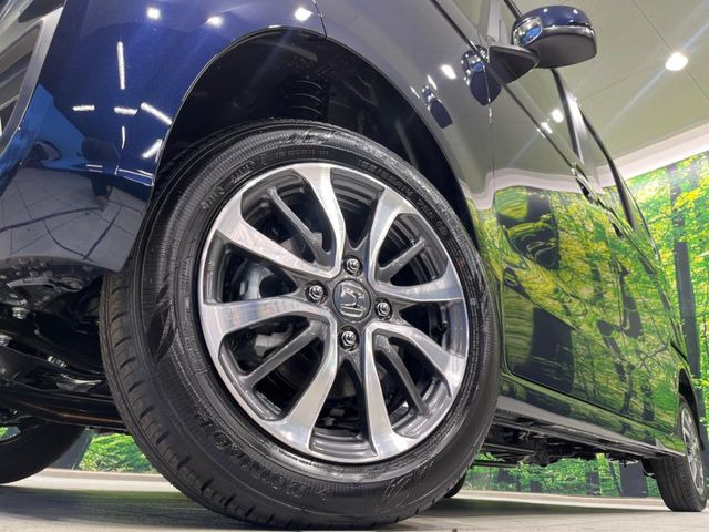 �y����14�C���`�A���~�z�C�[���z�O�ςɃ}�b�`���������A���~�z�C�[���𑕒����Ă���܂��B�e��ЊO�A���~�z�C�[����A�X�^�b�h���X�^�C�����戵�����Ă���܂��B���񂲑��k����������