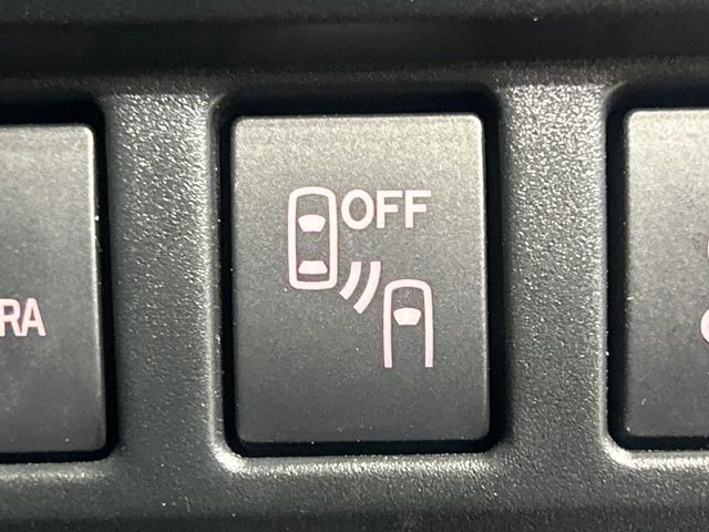 �y�����r�[�N���f�B�e�B�N�V�����z���s���A�h�A�~���[�̎��p�ɂȂ�₷���ӏ��Ɍ㑱�Ԃ��ڋ߂���ƃT�C�h�~���[�t�߂Ɍx����\���A�h���C�o�[�ɒ��ӊ��N�ƁA����̍ۂ̓n���h��������A�V�X�g�����܂��B