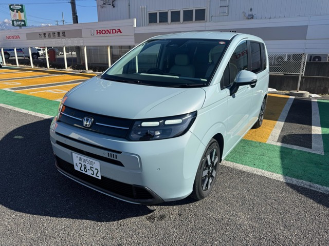 フリード1.5 e:HEV エアー EX