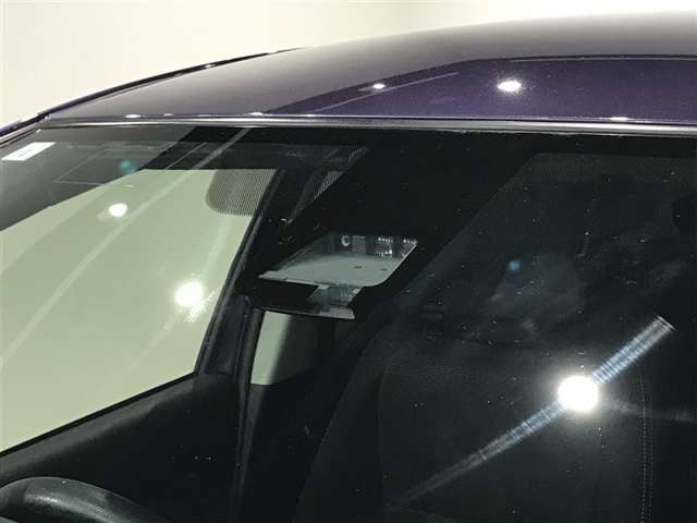 ヴィッツ1.5 ハイブリッド F セーフティ エディションIII