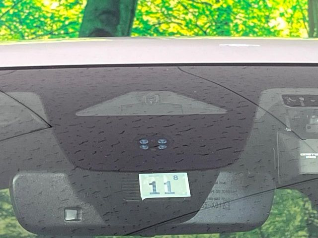 �y�z���_�Z���V���O�z���s���ɑO���̎ԗ�����F�����A�Փ˂������Ȏ��͌x��ƃu���[�L�ŏՓˉ���Ɣ�Q�y�����A�V�X�g�B�����S�Ƀh���C�u�����y���݂��������܂��B