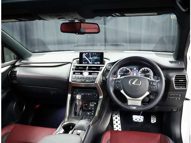 NX200t Fスポーツ