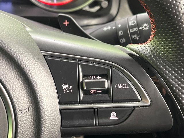 �y�A�_�v�e�B�u�N���[�Y�R���g���[���z�������H�ł̒��������s���y��!!�����ő��x��ۂN���[�Y�R���g���[�����A�Փˌy���V�X�e���ƘA�g���A�O���̎ԗ������m���ĎԊԂ�ۂ悤�ɑ��x���߂��Ă���܂�!!