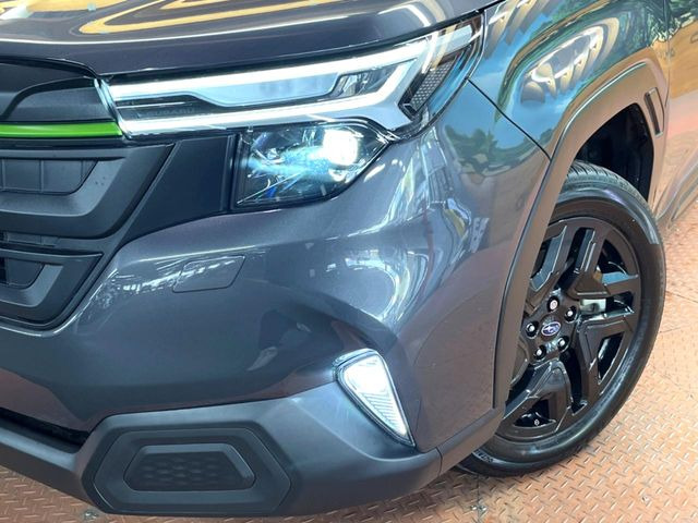 �yLED�w�b�h���C�g�z���V����ԑ��s�����ǍD�Ȏ��E���m�ۂ����S���ĉ^�]�ł��鍂�P�xLED�w�b�h���C�g�𑕔�!�_�����x�������A����d�͂��}�����Ă��܂��B