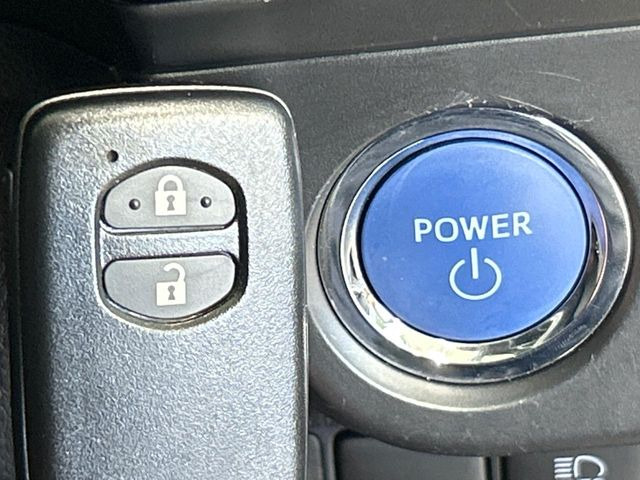 �y�X�}�[�g�L�[�z�J�o����|�P�b�g�ɓ��ꂽ�܂܂ł��h�A�̎{���E�������\�ȃX�}�[�g�L�[�𑕔��B�G���W���̃I���E�I�t�����J�M�����o���K�v����������Ƃ��Ă��֗��ł���