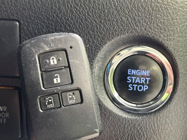 �y�X�}�[�g�L�[�z�J�o����|�P�b�g�ɓ��ꂽ�܂܂ł��h�A�̎{���E�������\�ȃX�}�[�g�L�[�𑕔��B�G���W���̃I���E�I�t�����J�M�����o���K�v����������Ƃ��Ă��֗��ł���