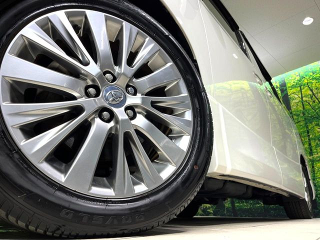 �y�����A���~�z�C�[���z�O�ςɃ}�b�`���������A���~�z�C�[���𑕒����Ă���܂��B�e��ЊO�A���~�z�C�[����A�X�^�b�h���X�^�C�����戵�����Ă���܂��B���񂲑��k����������