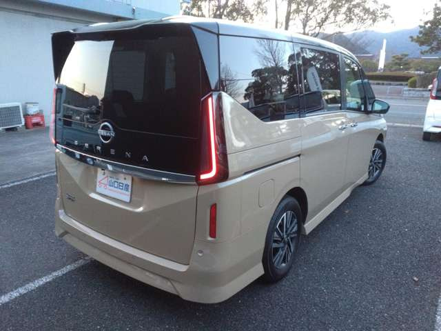 セレナ2.0 ハイウェイスターV Vセレクション