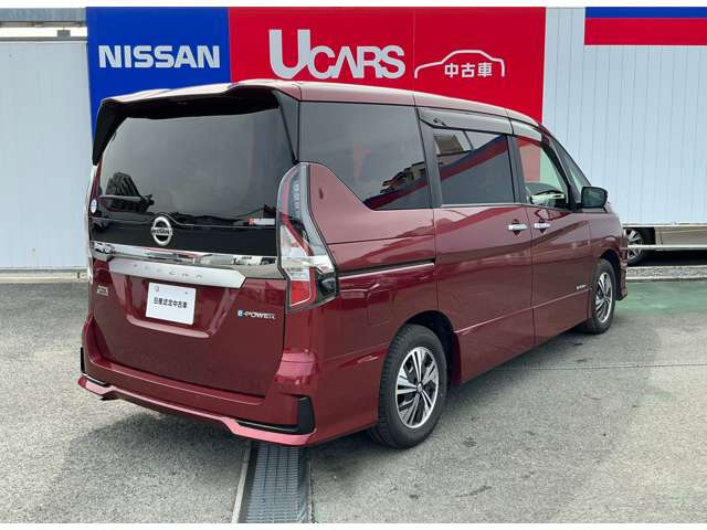 セレナ1.2 e-POWER ハイウェイスターV