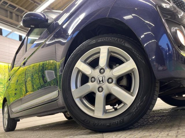 �y����14�C���`�A���~�z�C�[���z�O�ςɃ}�b�`���������A���~�z�C�[���𑕒����Ă���܂��B�e��ЊO�A���~�z�C�[����A�X�^�b�h���X�^�C�����戵�����Ă���܂��B���񂲑��k����������