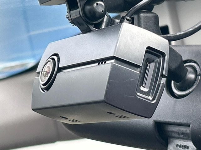 �y�h���C�u���R�[�_�[�z�h���C�u���R�[�_�[����!���s���͂������A������^�]�⎖�̂ɑ��������ہA�f���ŋL�^���A����̃��X�N�ɔ����܂��B���L�^�pSD�J�[�h�͂��q�l�����g�ł��������������K�v������܂��B