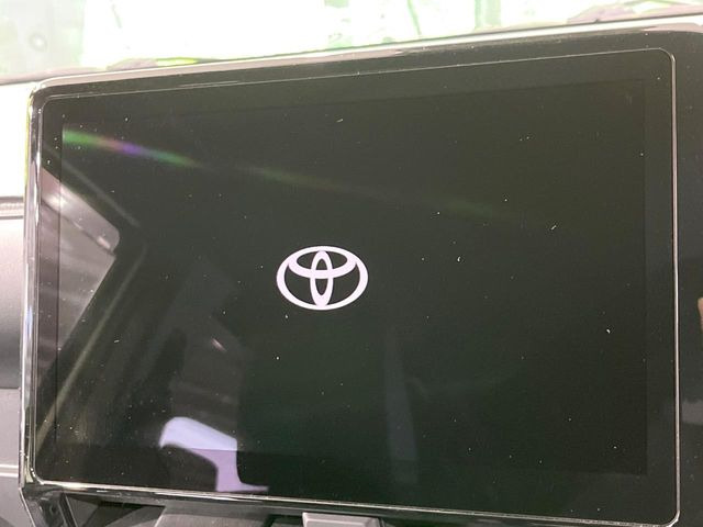 �y10.5�C���` �f�B�X�v���C�I�[�f�B�I�z���ʂ̃f�B�X�v���C��AppleCarPlay��AndroidAuto�����p�\�B�傫�ȉ�ʂŃX�}�z�i�r�A�v���������p���������܂���