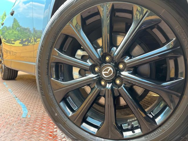 �y����20�C���`�A���~�z�C�[���z�O�ςɃ}�b�`���������A���~�z�C�[���𑕒����Ă���܂��B�e��ЊO�A���~�z�C�[����A�X�^�b�h���X�^�C�����戵�����Ă���܂��B���񂲑��k����������