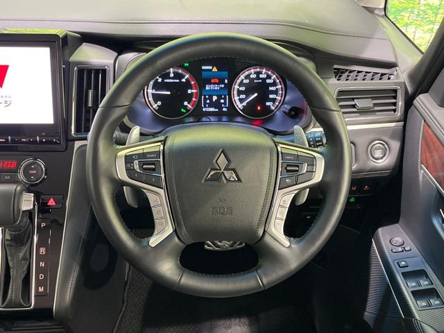 �y�����v�����X�e�A�����O�z�㎿�Ȋv���g�p���邱�ƂŁA��ɂ����������݂ƂĂ��^�]���₷���n���h���ł���