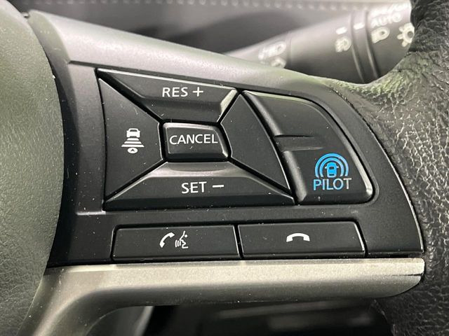 【プロパイロット】高速道路での長距離走行が楽に!!渋滞時と巡回走行のシーンで、アクセル・ブレーキ・ステアリングを自動で制御し、長距離運転の負担を軽減してくれます♪