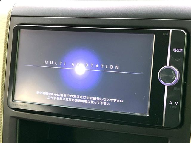 �y�����i�r�z�l�C�̏����i�r�𑕔����Ă���܂��B�i�r�̎g���₷���͂������A�I�[�f�B�I�@�\���[��!�L�����v�◷�s�͂������A�ʋ΂┃�����ȂǕ��i�̃h���C�u���y�����Ȃ�͂���