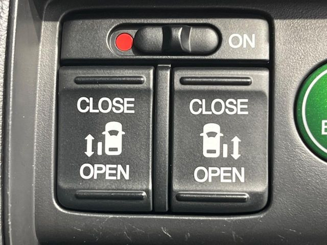 �y�����p���[�X���C�h�h�A�z�X�}�[�g�L�[��^�]�Ȃ̃X�C�b�`�Ō�ȗ����X���C�h�h�A�̊J���\���d��������͂����ăh�A���J����K�v�������A�����Ȃ��q�l�ł��ȒP�ɊJ���߂ł����K�ł���