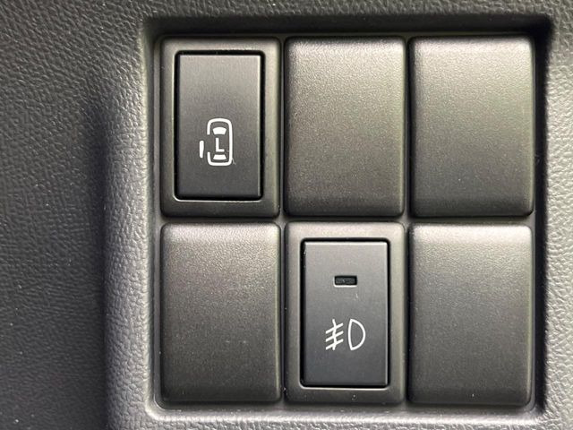 �y�p���[�X���C�h�h�A�z�X�}�[�g�L�[��^�]�Ȃ̃X�C�b�`�ŃX���C�h�h�A�̊J���\���d��������͂����ăh�A���J����K�v�������A���������q�l�ł��A�d���ו��������Ă��鎞�����N�ɊJ���߂ł��܂���