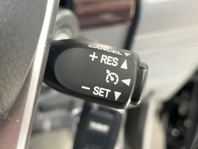 �y�N���[�Y�R���g���[���z�������H�����N���N���s�B�A�N�Z���𗣂��Ă���葬�x�ő��s���ł��A�������^�]���̕��S���y��!�����E�������ȒP�ȃX�C�b�`����Œ����ł��܂��B