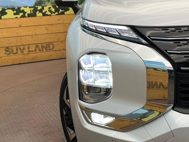 �yLED�w�b�h���C�g�z���V����ԑ��s�����ǍD�Ȏ��E���m�ۂ����S���ĉ^�]�ł��鍂�P�xLED�w�b�h���C�g�𑕔�!�_�����x�������A����d�͂��}�����Ă��܂��B