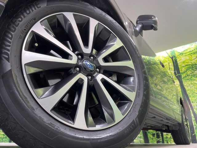 �y����18�C���`�A���~�z�C�[���z�O�ςɃ}�b�`���������A���~�z�C�[���𑕒����Ă���܂��B�e��ЊO�A���~�z�C�[����A�X�^�b�h���X�^�C�����戵�����Ă���܂��B���񂲑��k����������