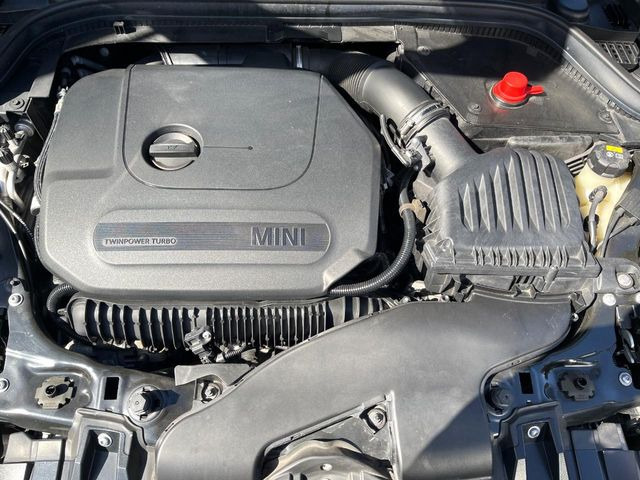 �����X�ł́A�e���[�J�[�̐�p�f�f�e�X�^�[�𓱓��B���Ǝ��i�����e�N�j�J���X�^�b�t���풓���Ă���܂��̂ŁA������̍ۂɂ����S���Ă����p���������܂��B