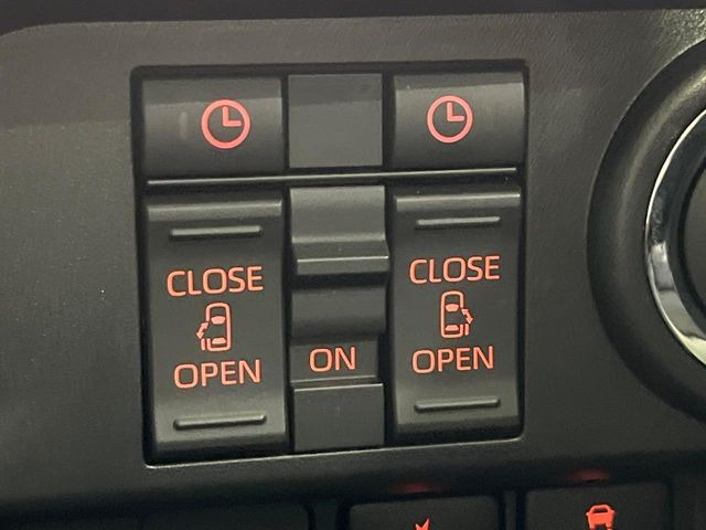 �y�����p���[�X���C�h�h�A�z�X�}�[�g�L�[��^�]�Ȃ̃X�C�b�`�Ō�ȗ����X���C�h�h�A�̊J���\���d��������͂����ăh�A���J����K�v�������A�����Ȃ��q�l�ł��ȒP�ɊJ���߂ł����K�ł���