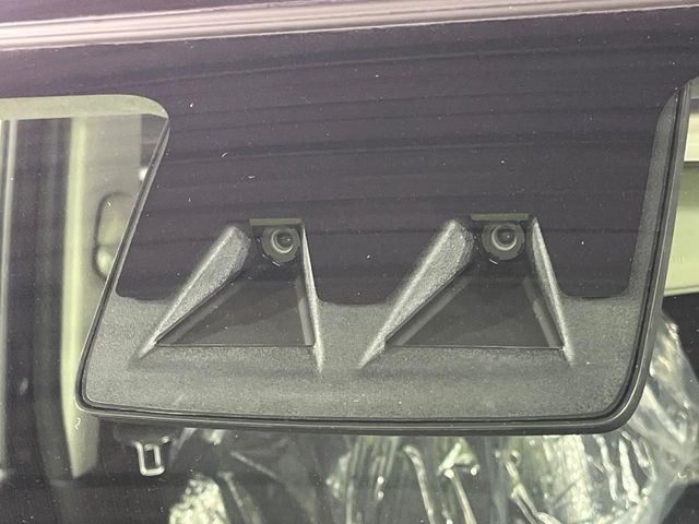 �y�X�}�[�g�A�V�X�g�z���s���ɑO���̎ԗ�����F�����A�Փ˂������Ȏ��͌x��ƃu���[�L�ŏՓˉ���Ɣ�Q�y�����A�V�X�g�B�����S�Ƀh���C�u�����y���݂��������܂��B