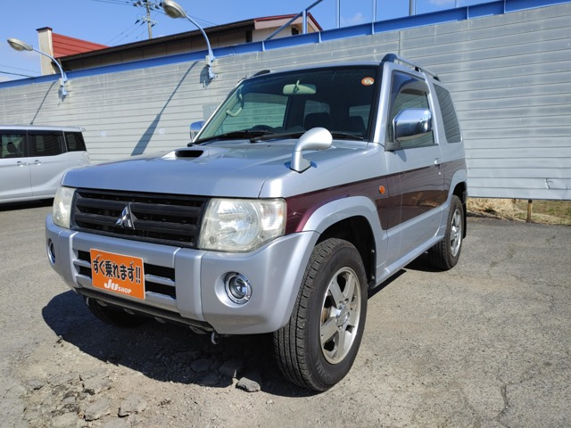 パジェロミニエクシード 4WD