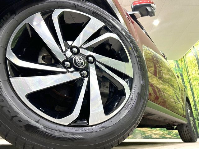 �y����17�C���`�A���~�z�C�[���z�O�ςɃ}�b�`���������A���~�z�C�[���𑕒����Ă���܂��B�e��ЊO�A���~�z�C�[����A�X�^�b�h���X�^�C�����戵�����Ă���܂��B���񂲑��k����������