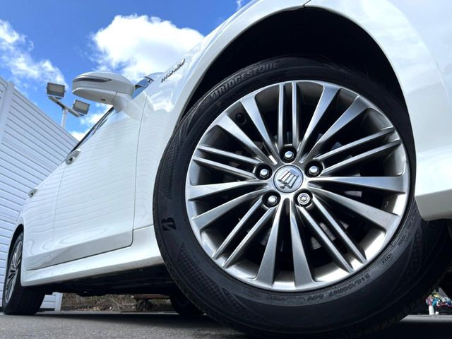 �y�����I�v�V����17�C���`�A���~�z�C�[���z�����I�v�V�����z�C�[���𑕒��B���s���\�̌���ɉ����A�O�ς����X�^�C���b�V���ɂȂ��Ă��܂��B