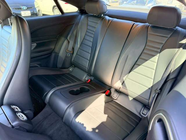 �C�ɂȂ邨�Ԃ�����܂�����E�̓d�b�ԍ����璼�ڂ��X�ɂ��₢���킹���������B�x�����@����ԗ����A��Ԃ܂łȂ�ł������������Ē����܂��B�X�^�b�t�ꓯ���A�����҂����Ă���܂��B