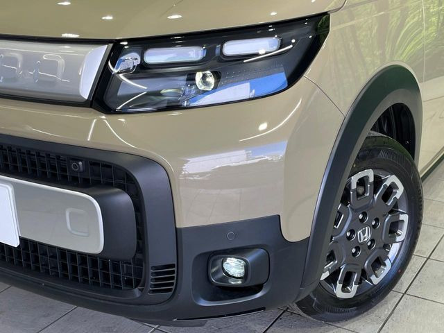 �yLED�w�b�h���C�g�z���V����ԑ��s�����ǍD�Ȏ��E���m�ۂ����S���ĉ^�]�ł��鍂�P�xLED�w�b�h���C�g�𑕔�!�_�����x�������A����d�͂��}�����Ă��܂��B