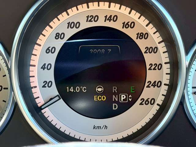 �C�ɂȂ邨�Ԃ�����܂�����E�̓d�b�ԍ����璼�ڂ��X�ɂ��₢���킹���������B�x�����@����ԗ����A��Ԃ܂łȂ�ł������������Ē����܂��B�X�^�b�t�ꓯ���A�����҂����Ă���܂��B