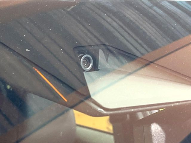 �y�A�C�T�C�gX�z�Փ˔�Q�y���u���[�L�͂������A�w�a�؎��n���Y�I�t�A�V�X�g�x��w�a�؎����i�A�V�X�g�x�w�J�[�u�O���x����x���A�]���������L���V�[���ň��S���s���T�|�[�g���Ă���܂��B