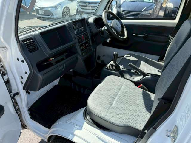 �C�ɂȂ邨�Ԃ�����܂�����E�̓d�b�ԍ����璼�ڂ��X�ɂ��₢���킹���������B�x�����@����ԗ����A��Ԃ܂łȂ�ł������������Ē����܂��B�X�^�b�t�ꓯ���A�����҂����Ă���܂��B