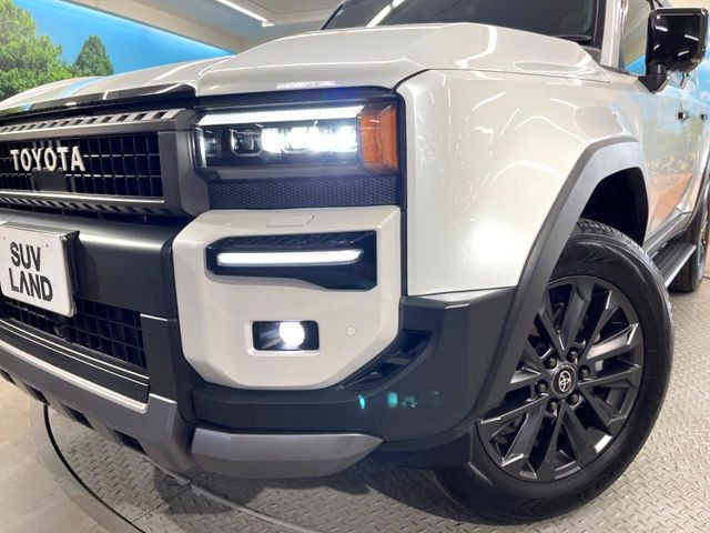 �y�O��LED�w�b�h���C�g�z�X�^�C���b�V���Ȍ����ڂ̎O��LED�w�b�h���C�g�𑕔���X�^�C�������łȂ��A��Ԃ̑��s�����E�ǍD�ň��S���Ă���肢�������܂��B