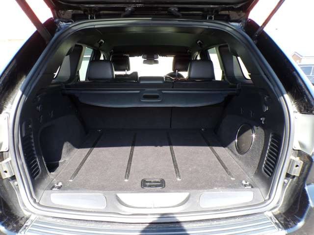 �����g�p�ԁE�f�B�[�[���E�y�g���b�N�E�L�����s���O�J�[�E�h���t�g�ԁE�����ԗ��E�ԃC�X�E�Ⓚ�ԁELPG�E�ړ��̔��ԁE�����W���E���ԁE�o�X�E�L�b�`���J�[�E���p�ԃn�C���[�t�E�d�C�����Ԃ̔̔������������܂�