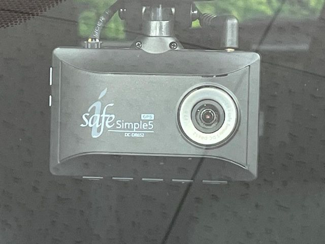 �y�h���C�u���R�[�_�[�z�h���C�u���R�[�_�[����!���s���͂������A������^�]�⎖�̂ɑ��������ہA�f���ŋL�^���A����̃��X�N�ɔ����܂��B���L�^�pSD�J�[�h�͂��q�l�����g�ł��������������K�v������܂��B