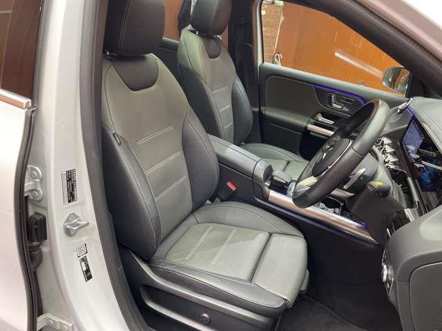 GLAクラスGLA200d 4マチック AMGライン 4WD