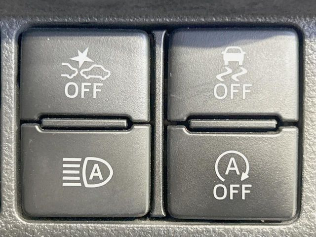 �y�X�}�[�g�A�V�X�g�z���s���ɑO���̎ԗ�����F�����A�Փ˂������Ȏ��͌x��ƃu���[�L�ŏՓˉ���Ɣ�Q�y�����A�V�X�g�B�����S�Ƀh���C�u�����y���݂��������܂��B