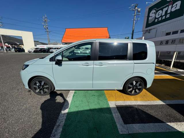 フリード1.5 e:HEV エアー EX