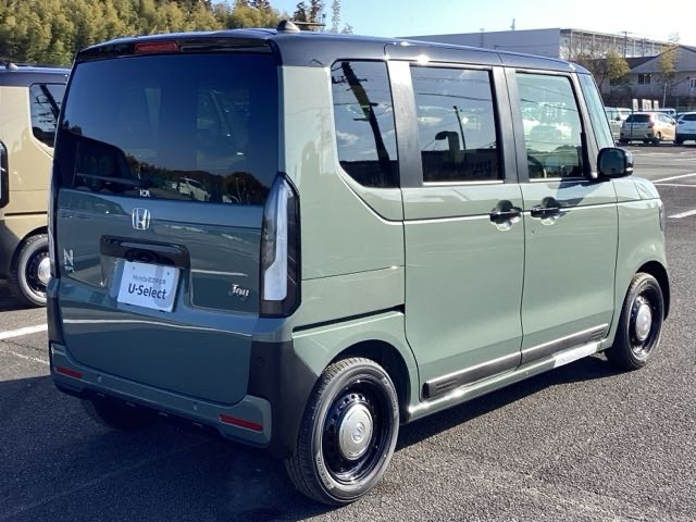 N-BOXジョイ 2トーン