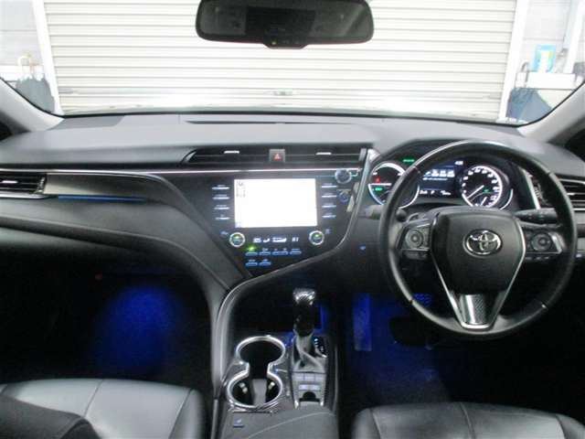 カムリ2.5 WS E-Four 4WD