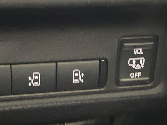 �y�����p���[�X���C�h�h�A�z�X�}�[�g�L�[��^�]�Ȃ̃X�C�b�`�Ō�ȗ����X���C�h�h�A�̊J���\���d��������͂����ăh�A���J����K�v�������A�����Ȃ��q�l�ł��ȒP�ɊJ���߂ł����K�ł���