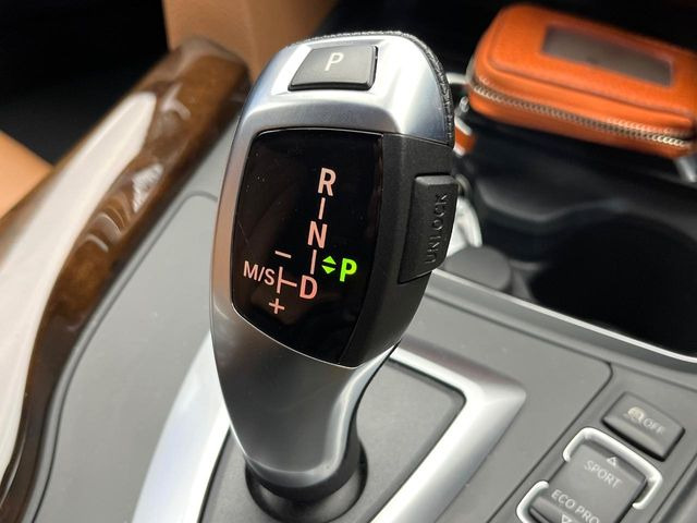 ��MT���[�h�t��AT:�ʏ�͎����ł����Ȃ���ϑ�(�M�A�`�F���W)���h���C�o�[�̑���ɂ���ĈӐ}�I�ɕς�����V�X�e���ł��B����w���i�̃h���C�u�����y���݂��������܂�!