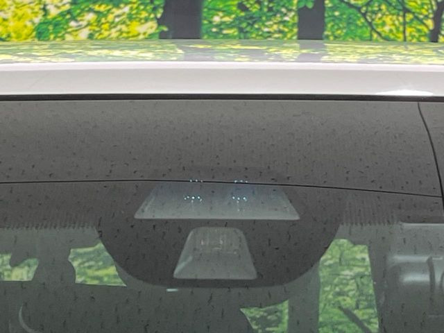 �y�V�e�B�u���[�L�A�N�e�B�u�V�X�e���z�ᑬ���s���ɑO���̎ԗ�����F�����A�Փ˂������Ȏ��͌x��ƃu���[�L�ŏՓˉ���Ɣ�Q�y�����A�V�X�g�B�����S�Ƀh���C�u�����y���݂��������܂��B