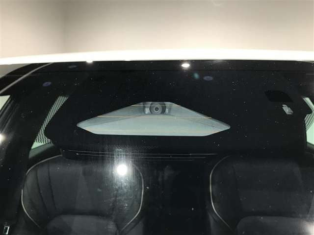 クラウンクロスオーバー2.5 G アドバンスト レザー パッケージ E-Four 4WD